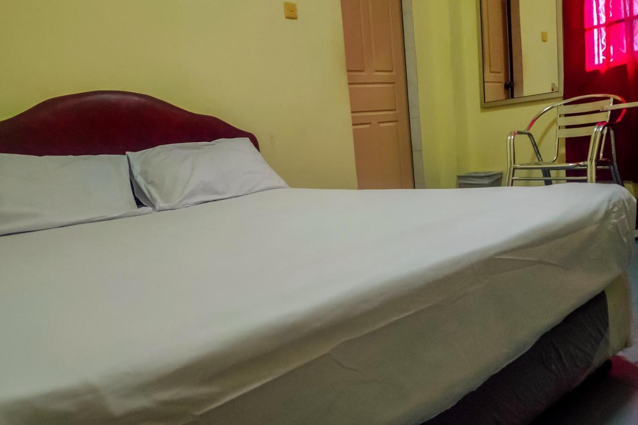 Oyo 3372 Hotel Pelita Terang Nagoya Kültér fotó