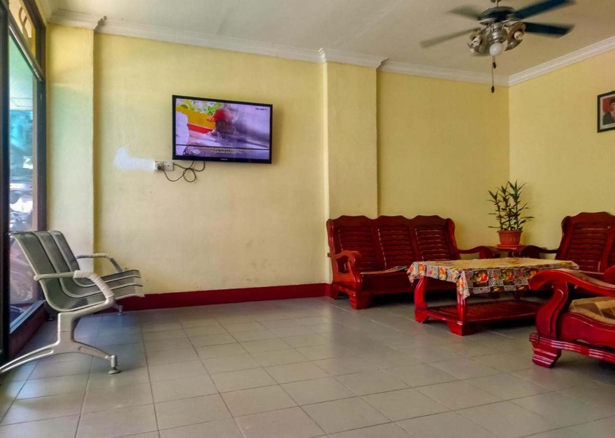 Oyo 3372 Hotel Pelita Terang Nagoya Kültér fotó